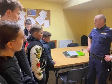 Młodzi druhowie z OSP Lubliniec zobaczyli, gdzie zaczyna się policyjna akcja